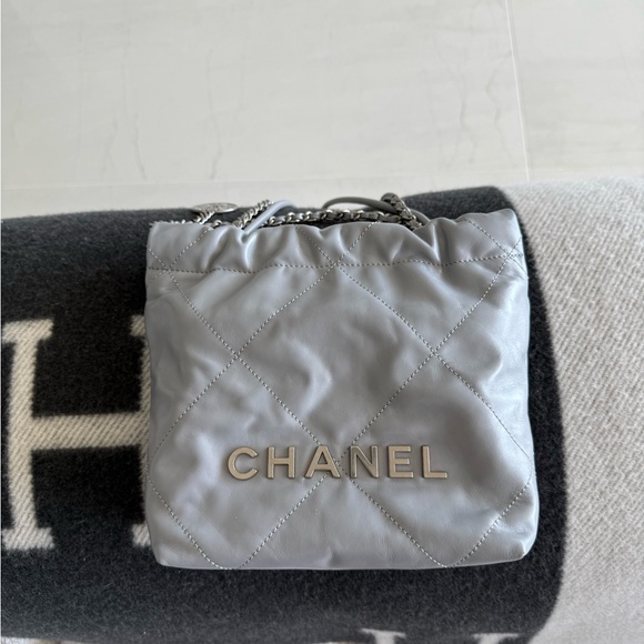 Chanel 22 mini - Picture 6 of 7